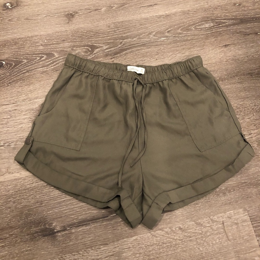 olive cuffed shorts